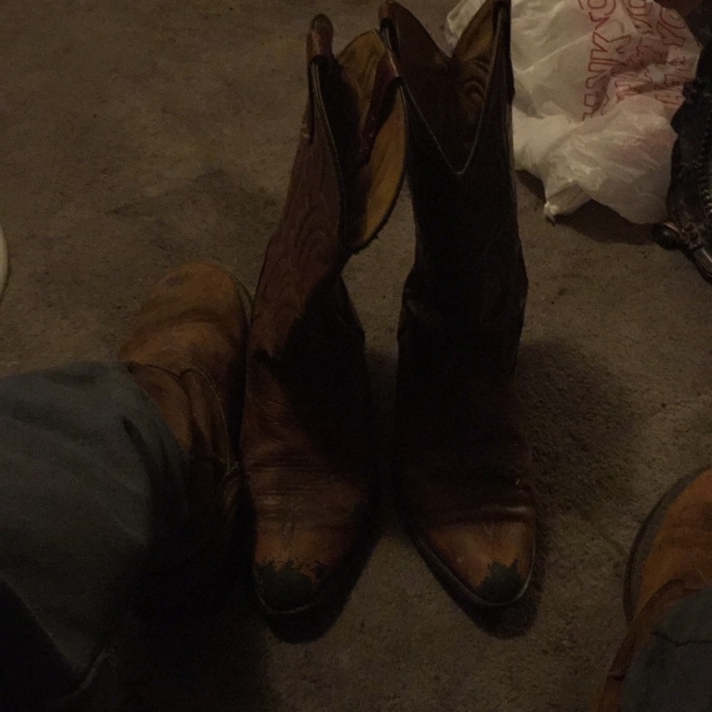 Cowboy boots - Picture 3 of 3